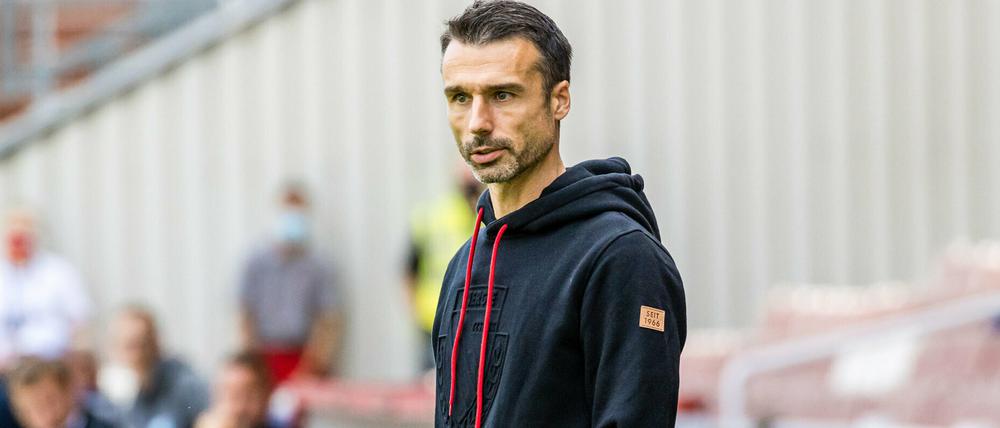 Energie Cottbus trennt sich von Trainer Sebastian Abt.