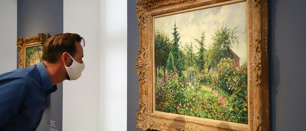 In der Ausstellung werden mehr als 100 Werke gezeigt.