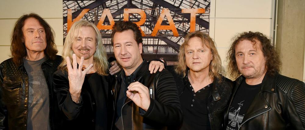 Ab 11 Uhr sitzt die Band Karat im Kaufland an der Kasse.