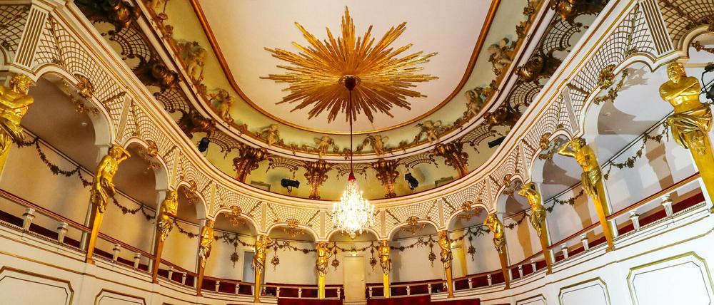 Das Dach über dem Schlosstheater wurde vollständig erneuert.