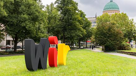 Auf dem Platz der Einheit protestieren am Samstag Musiker und Musikerinnen für mehr Proberäume.