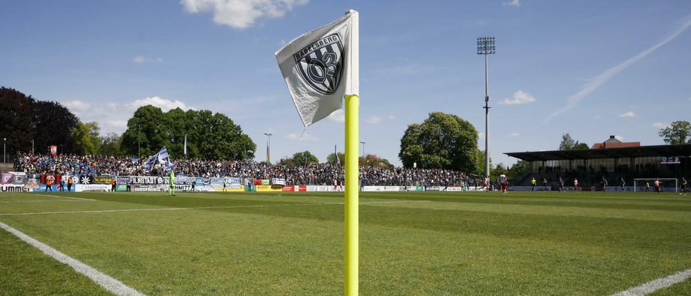 Ab sofort erlaubt Brandenburg wieder mehr Fans bei Sportveranstaltungen wie im Karl-Liebknecht-Stadion - hier ein Bild von 2019.