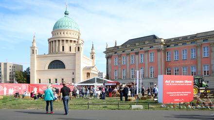 Das Wetter meinte es gut mit der Freiluft-Schau in Potsdam. 