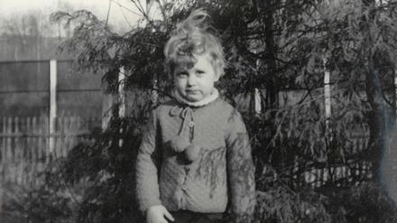 Direkt hinter dem Garten des ehemalige Familienhaus von Grit Beel befand sich, wie hier 1969 zu sehen, der Grenzzaun. 