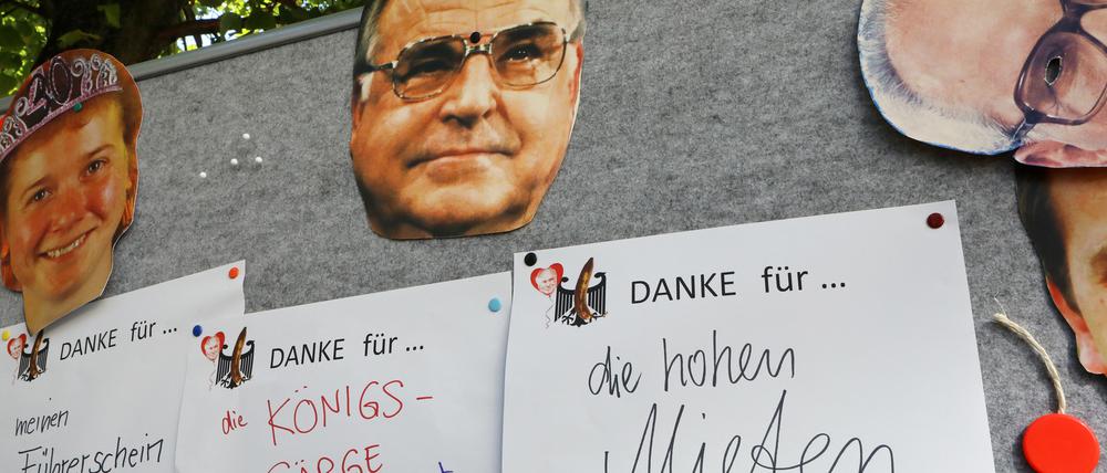 Linker Protest gegen die Einheitsfeierlichkeiten.