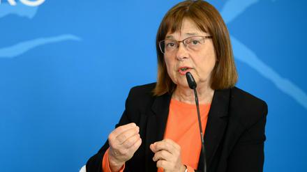 Brandenburgs Gesundheitsministerin Ursula Nonnemacher (Bündnis 90/Die Grünen) mahnte bei der Pressekonferenz am 6. Oktober 2020, dass die zweite Corona-Welle bereits da ist. 