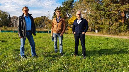 Marius Swoboda, Wieland Weiß, Martin Reiss (v.l), Anwohner der geplanten Kita in Stahnsdorf