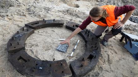 Auf dem Gelände der ehemaligen Fachhochschule Potsdam wurde auch dieser Brunnenring aus Eichenholz gefunden.