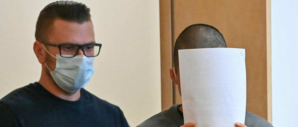 Der Angeklagte Ende Oktober im Verhandlungssaal des Landgerichtes Frankfurt (Oder).