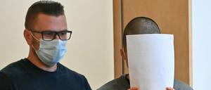 Der Angeklagte Ende Oktober im Verhandlungssaal des Landgerichtes Frankfurt (Oder).