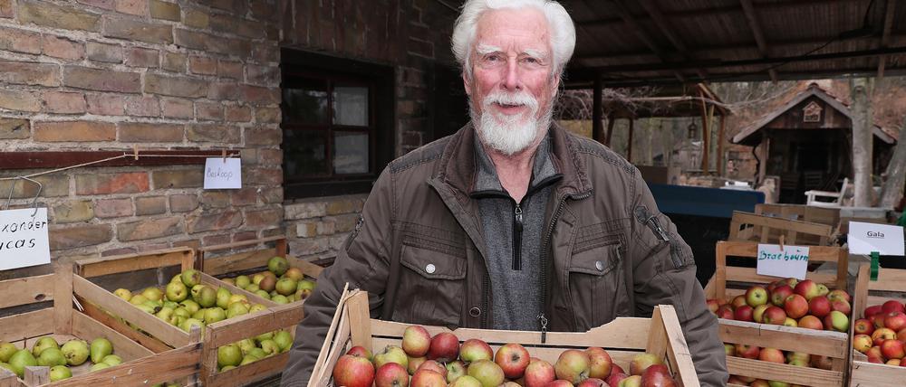Obstbauer Gerhard Neumann, Inhaber von Neumanns Erntegarten & Hofladen.