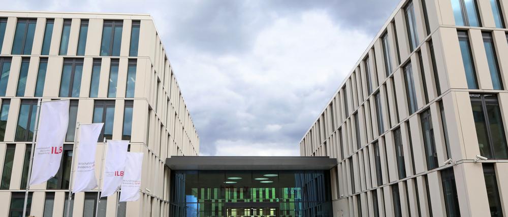Gebäude der Investitionsbank des Landes Brandenburg (ILB) am Hauptbahnhof Potsdam.
