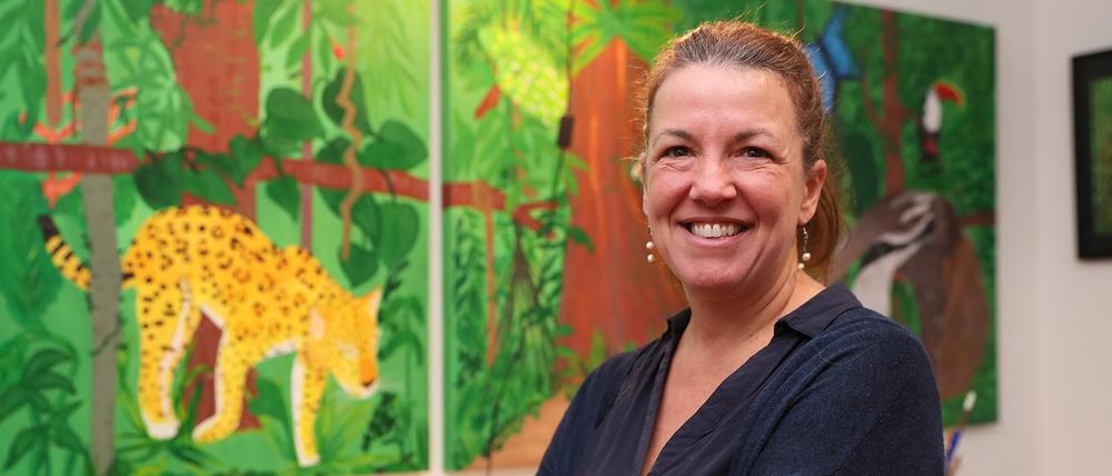Die Journalistin, Illustratorin und Autorin Yana Marull hat bereits mehrere Kinderbücher über Natur und Tierwelt in verschiedenen Sprachen geschrieben.