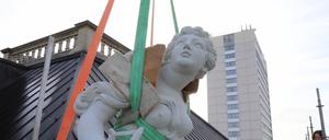 Andromeda auf dem westlichen Seitenflügel des Landtags in Potsdam.