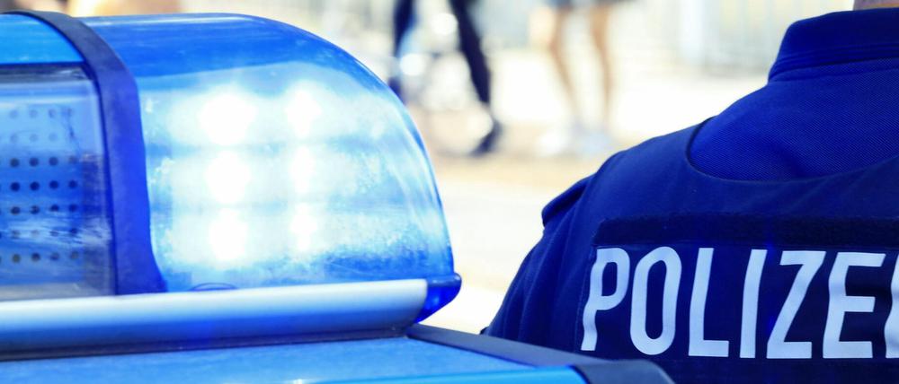 Die Polizisten wurden auf der Nutheschnellstraße auf den Raser aufmerksam.