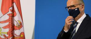 Dietmar Woidke, seit 2013 Ministerpräsident von Brandenburg und SPD-Chef, jetzt machte er unzulässig Wahlkampf für einen Parteifreund.  
