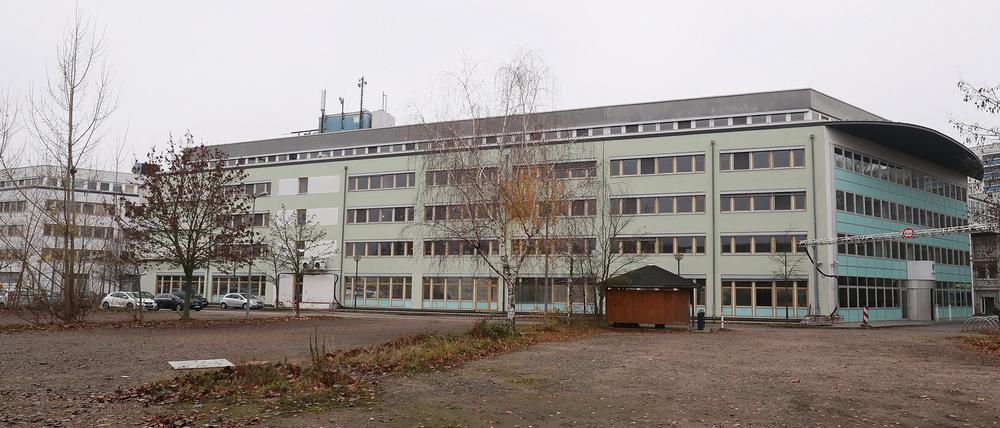 Im 1. Quartal 2022 soll die Bauverwaltung in das Bürogebäude nahe der Nuthestraße ziehen.