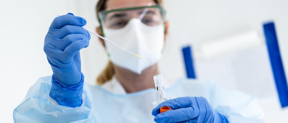 Der Landkreis Potsdam-Mittelmark hat erneut drei Todesfälle in Verbindung mit dem Coronavirus zu beklagen (Symbolbild).
