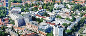Im Zentrum der Aufmerksamkeit. Mit Sorge wird die Lage im Klinikum „Ernst von Bergmann“ beobachtet.