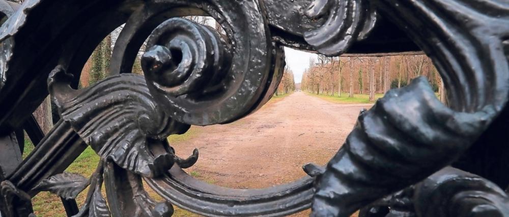 Saniert. Blick durch das Posttor an der Geschwister-Scholl-Straße.