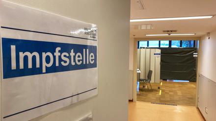 Blick in das kurzfristig eingerichtete Impfzentrum im Ernst-von-Bergmann-Klinikum in Potsdam.