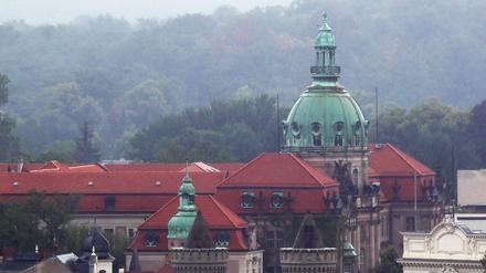 Blick auf das Rathaus in der Friedrich-Ebert-Straße. 