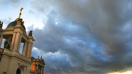Dunkle Wolken über Potsdam: Ob es an Silvester auch so düster wird? (Archivbild).