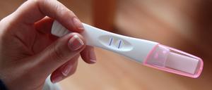 Schwanger - was nun? Beratungsstellen für Frauen haben in Potsdam auch während der Corona-Pandemie geöffnet.