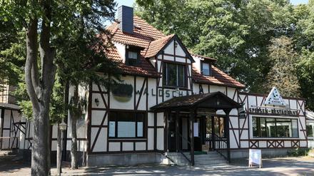 Für die seit Jahren leerstehende "Waldschänke" in Stahnsdorf haben sich neue Interessenten gefunden.