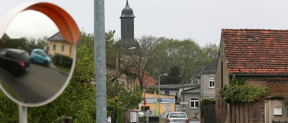 Ein Ärgernis: Die Durchgangsstraße in Grube