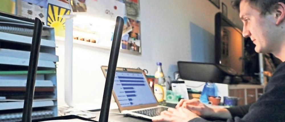 Willi Stieger hat in seinem Wohnheim immer wieder mit Ausfällen seines Wlan-Routers zu tun.