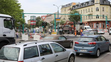 Staus und Baustellen machen das Autofahren in Potsdam oft zu einer Qual.