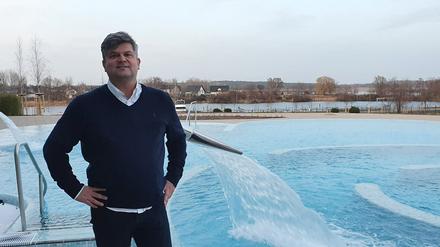 Andreas Schauer hofft, die Havel-Therme nach Ostern eröffnen zu können.