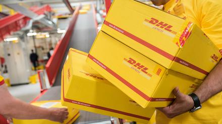 Standort des Paketshops ist der Schlaatzweg 9.