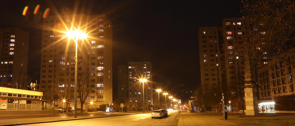 Städte sind in den vergangenen Jahren immer heller geworden - hier die Breite Straße um Mitternacht.