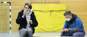 Statt in der Schule sollen sich Brandenburgs Schüler zu Hause testen. 