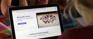 Die Landesdatenschutzbeauftragte hat die Nutzung von MS Teams im Homeschooling für unzulässig erklärt. 