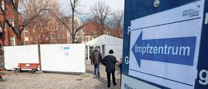 Gegen Corona. Das neue Impfzentrum am Klinikum „Ernst von Bergmann“ befindet sich in der Gutenbergstraße, in Höhe der Nummer 63, direkt neben der Einfahrt der Kinder-Notaufnahme. 
