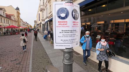 In der Brandenburger Straße gilt eine verschärfte Maskenpflicht - mit medizinischen statt Alltagsmasken