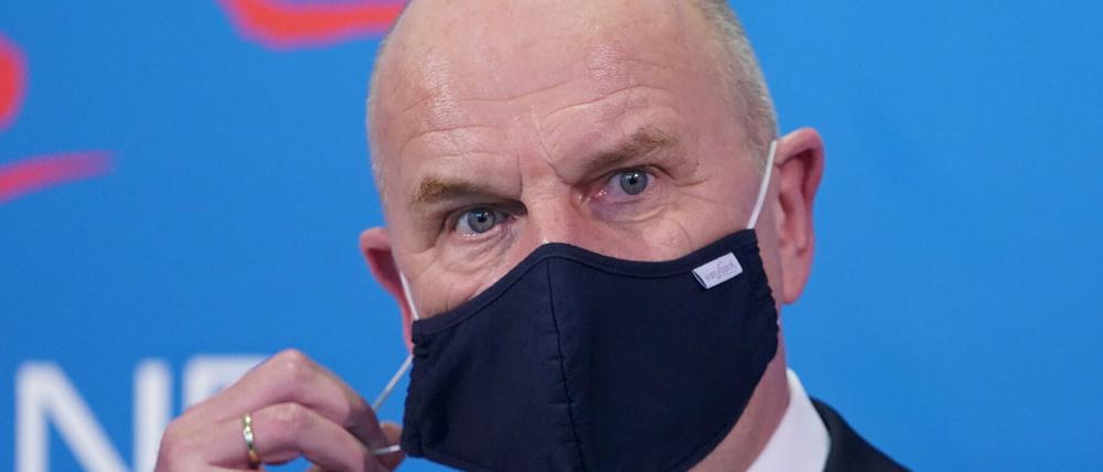 Brandenburgs Ministerpräsident Dietmar Woidke (SPD) spricht von einer dynamische Entwicklung der Infektionslage.