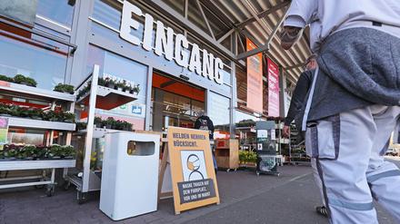 Hornbach-Baumarkt im Friedrichspark in Potsdam-Marquardt. 