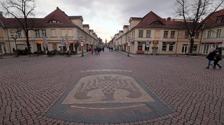 Auch in der Brandenburger Straße müssen viele Geschäfte wieder dicht machen.