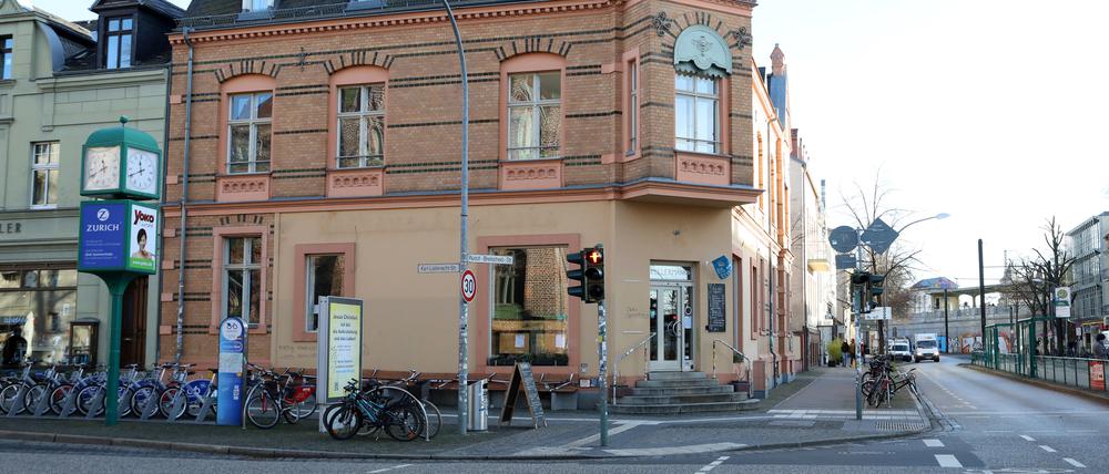 Stäbchen statt Kännchen. Das Café Kellermann wird Teststelle.