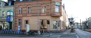 Stäbchen statt Kännchen. Das Café Kellermann wird Teststelle.