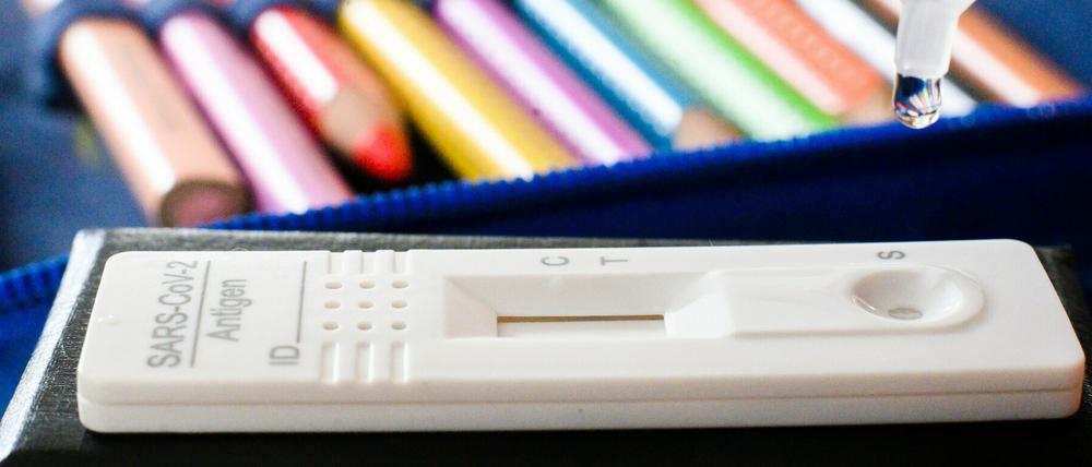 Ab 19. April gilt eine Corona-Testpflicht an Brandenburger Schulen. 