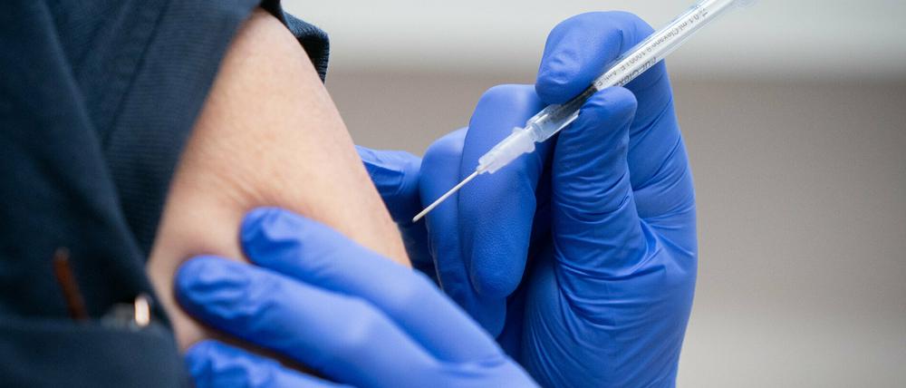 Am Mittwoch öffnet am Johanniter-Krankenhaus Treuenbrietzen die zweite Impfstelle des Landkreises (Symbolbild).