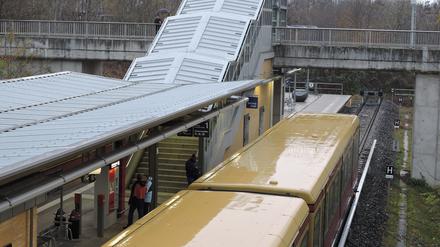 Bislang Endpunkt. Der S-Bahnhof in Teltow-Stadt. Von dort soll die Linie weiter bis nach Stahnsdorf führen.