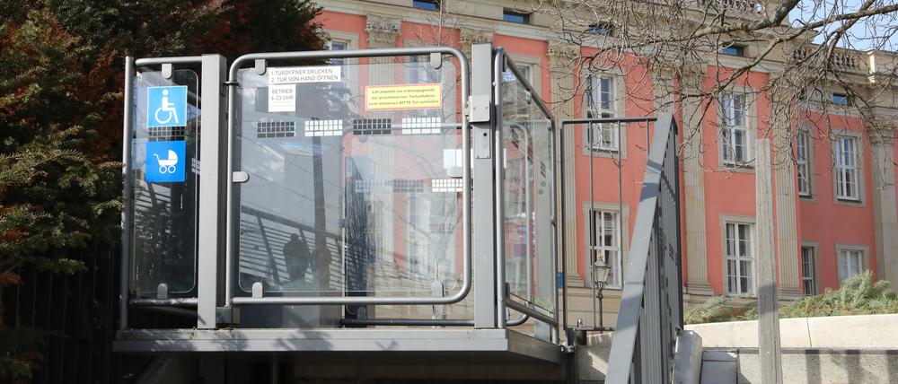 Der immer wieder defekte Lift für den barrierefreien Zugang zur Uferpromenade an der Alten Fahrt könnte bald Geschichte sein.