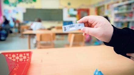 Tests in Schulen. Am Donnerstag gab es zwei neue Corona-Fälle an der Potsdamer Elite-Sportschule.