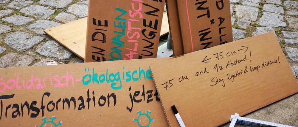 Die Initiative setzt sich unter anderem für Umverteilung von Reichtum und die Vergesellschaftung von Krankenhäusern ein.